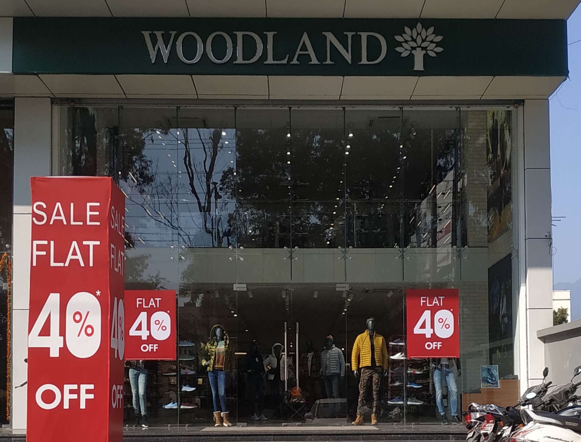 Woodland showroom cheap contact number