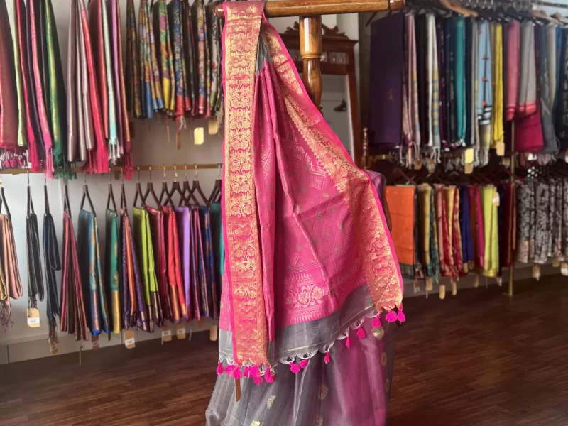 Arayastra Sarees