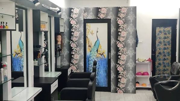 S Cabinet Professional Salon Haldwani